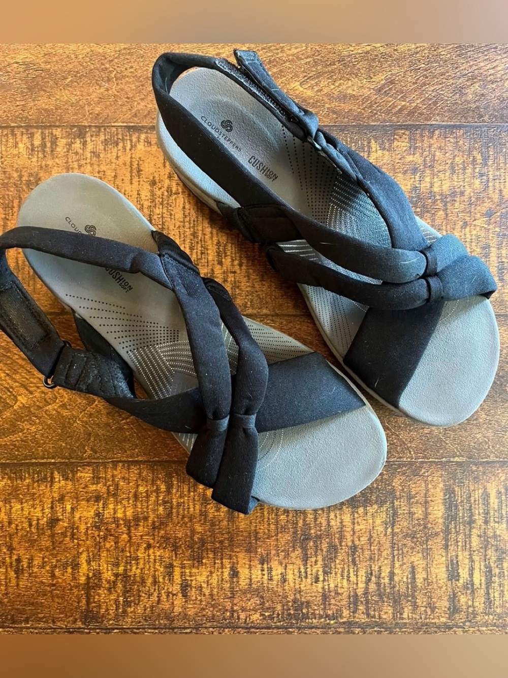 Clarks  black sandals comfy size 9